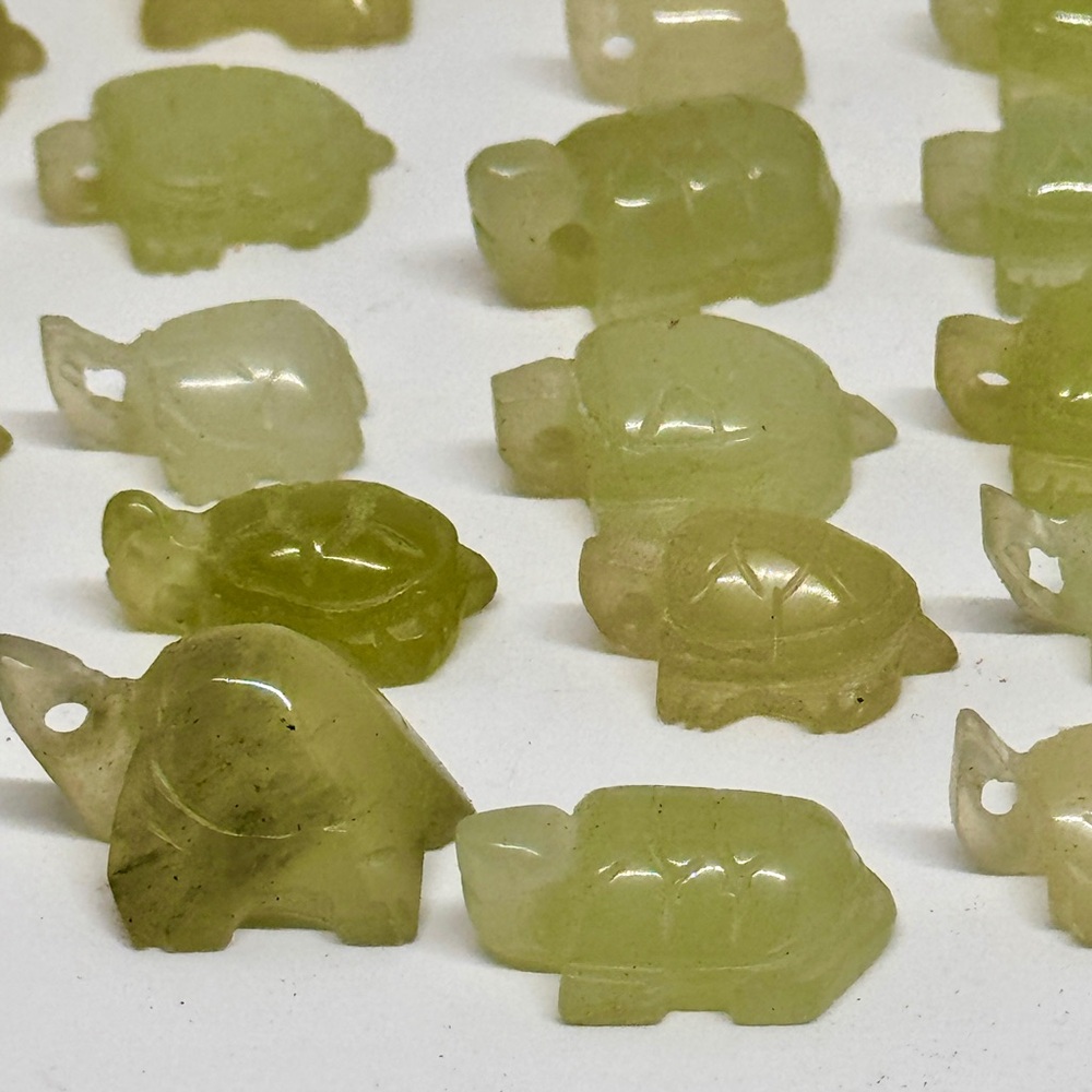 Lot of Mini Jade Animal Carvings‎ Green Jade Figurines Turtles Birds Elephants